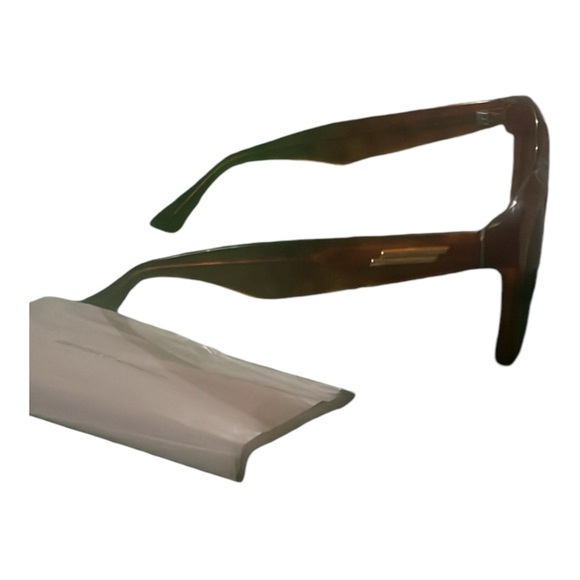 Bottega Veneta Sunglasses main image 8